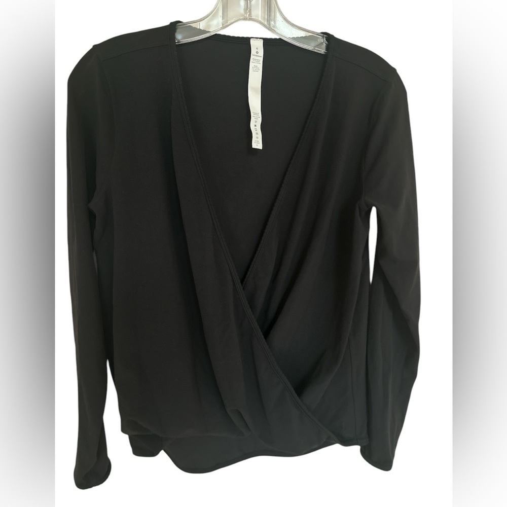 Lululemon Black Long Sleeve CrossOver Shirt Size 6